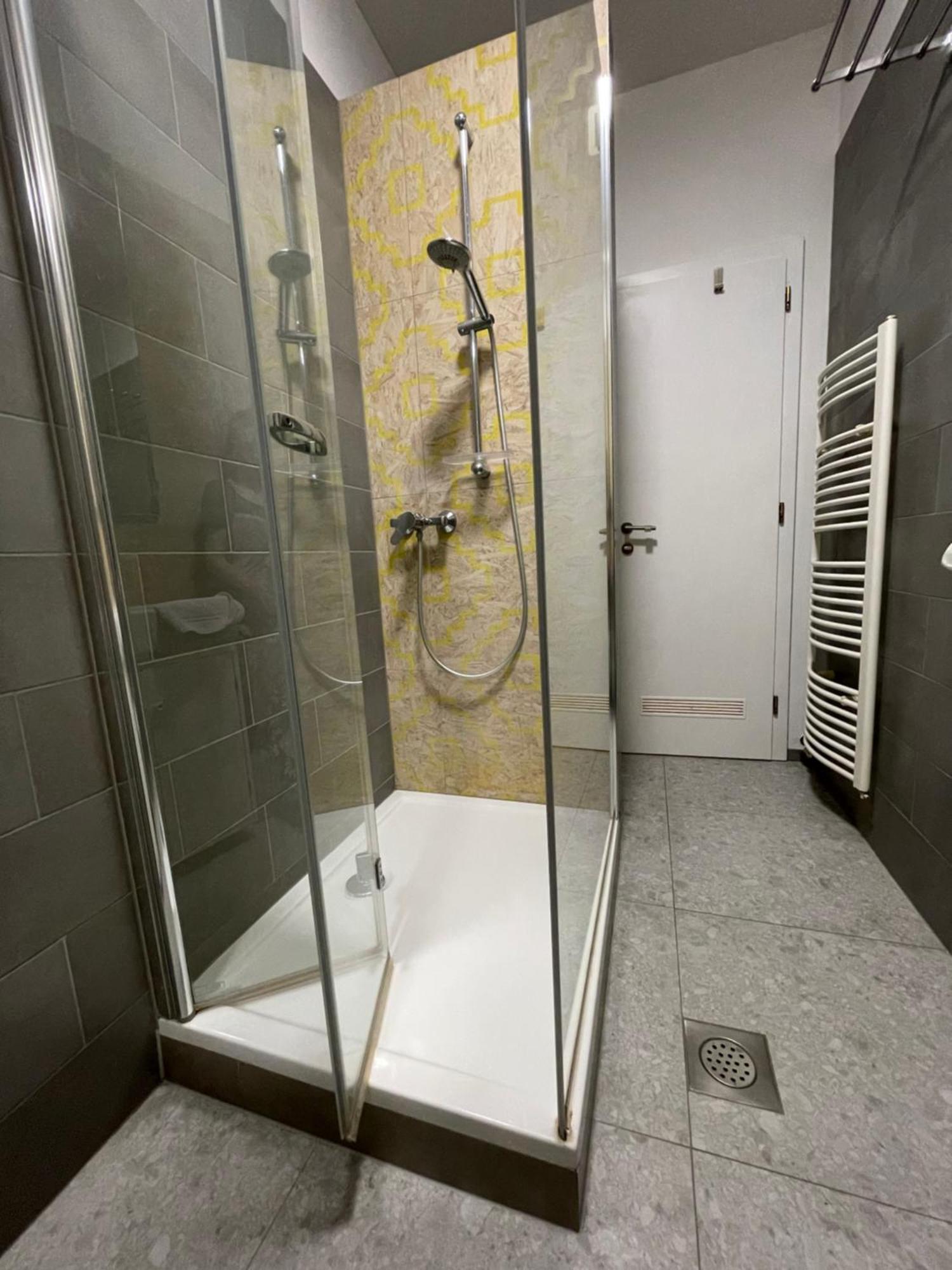 Modern & Charming - Free Private Parking * Zagreb